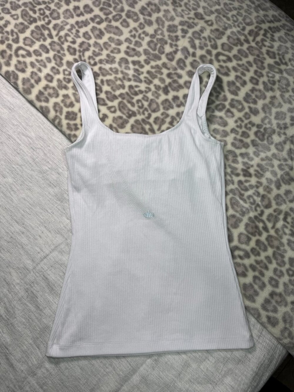 ALO Ribbed Tank Top - Picture 2 of 4